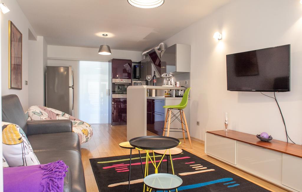 Apartments Glusac ポドゥゴラ エクステリア 写真